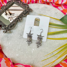 Vintage Owl Elegant Earrings