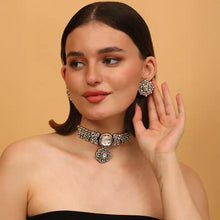 Suhana Pakistani Kundan Choker Set