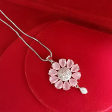 Premium Flower Stud AD Pendant Set