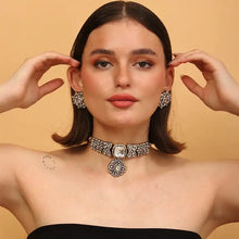 Suhana Pakistani Kundan Choker Set