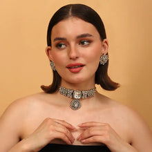 Suhana Pakistani Kundan Choker Set