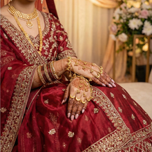 Ojasvi Gold Crescent Haathphool