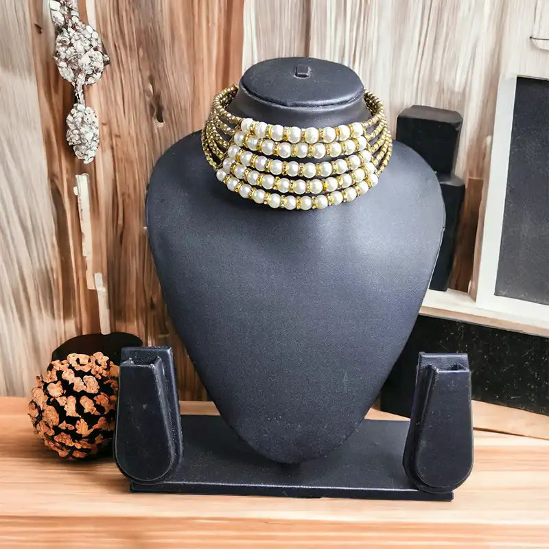 Utkarsha Pearl Choker