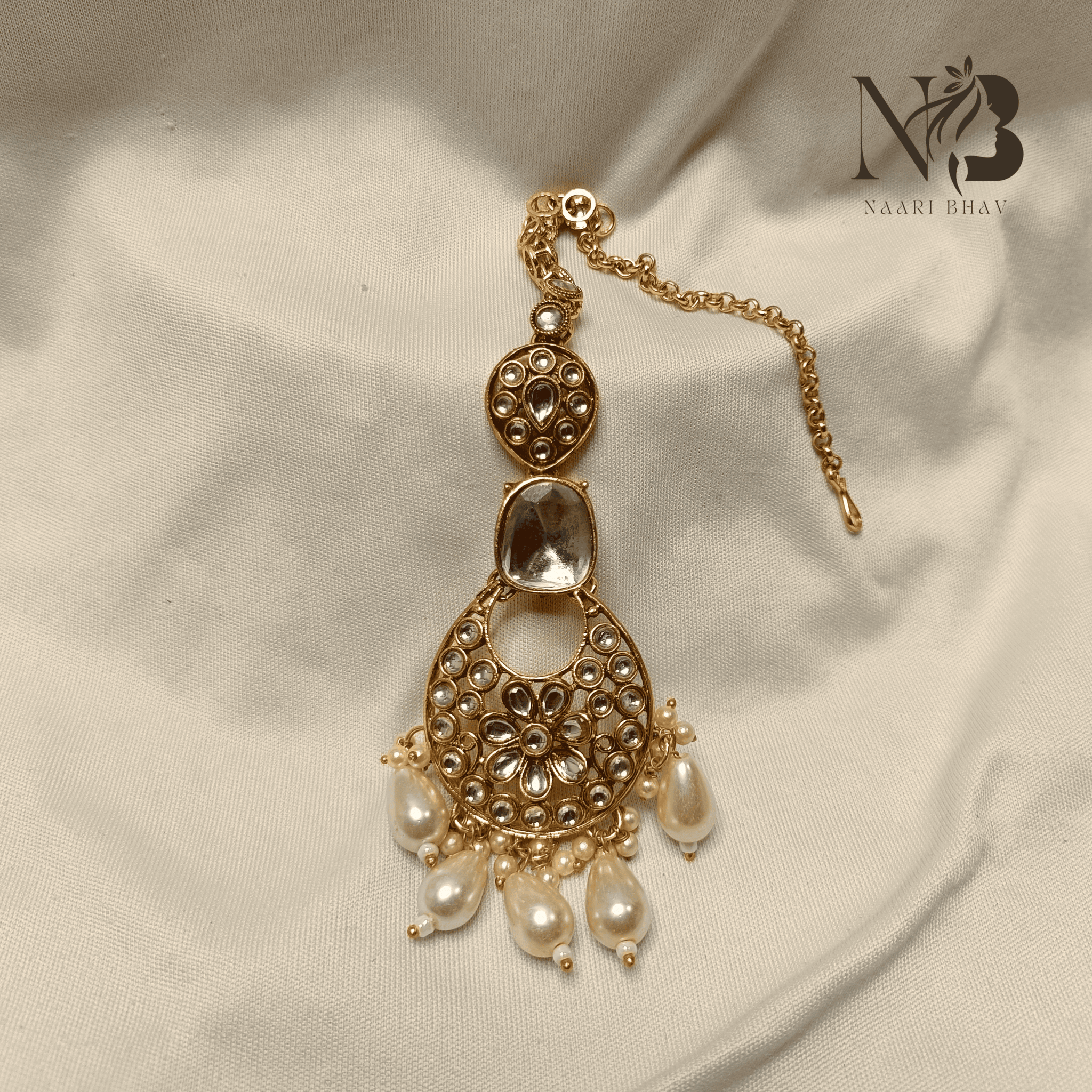 Yuvrani White Kundan Heritage Set