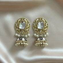 Aarvi Gold Kundan Jhumka Earrings