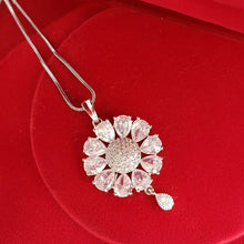 Premium Flower Stud AD Pendant Set