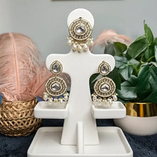 Nitya Kundan Semi- Bridal Set-White