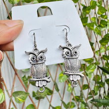 Vintage Owl Elegant Earrings
