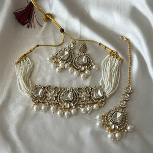 Bhargavi Big Studs Polki Choker Set