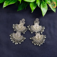 Pavitra Drop Jhumkas