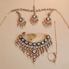 Naira Emerald Green Kundan Bridal Necklace Set