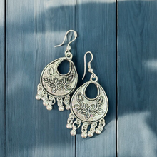 Chandani Oval Silver Earrings