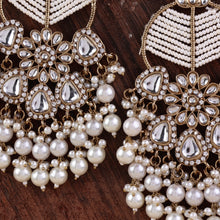 Aastha Kundan Earrings
