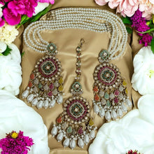 Jadau Traditional Mangteeka Set