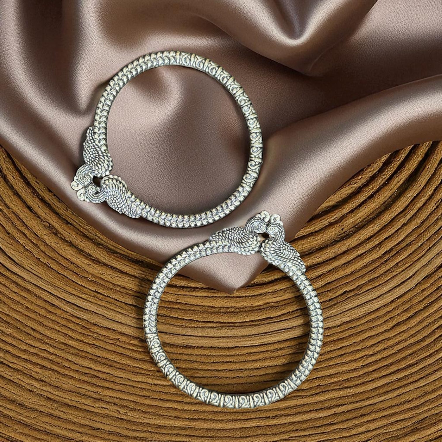 Vani Antique Silver Oxidised Bangles