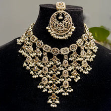 Sameera Kundan Pearl Jewellery Set