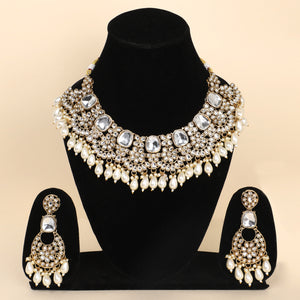 Yuvrani White Kundan Heritage Semi-Bridal Set
